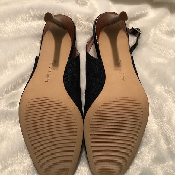 Calvin Klein Reeda heels - Picture 5 of 8